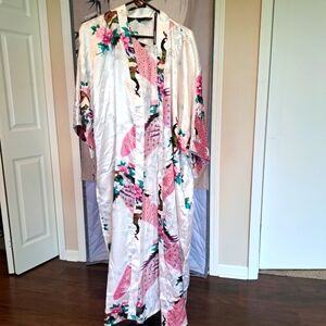 Bebeyond Long 100% Satin Kimono Robe Peacock White *Belt is Missing*